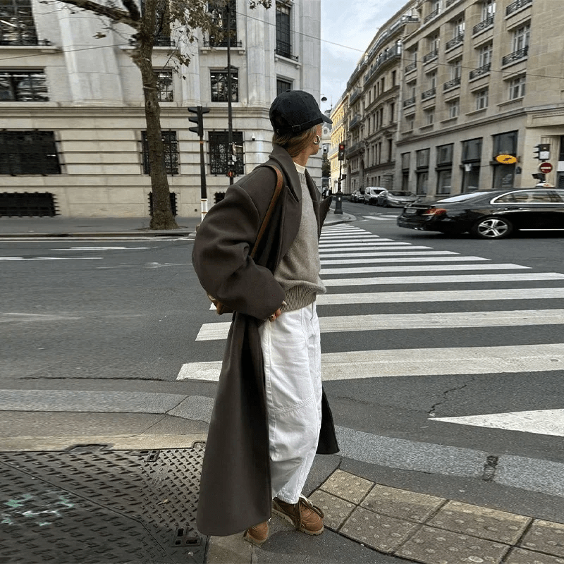 Lange Damenjacke mit lockerer Passform und breitem Revers | J&B - 2 - Jasminaboutique.com