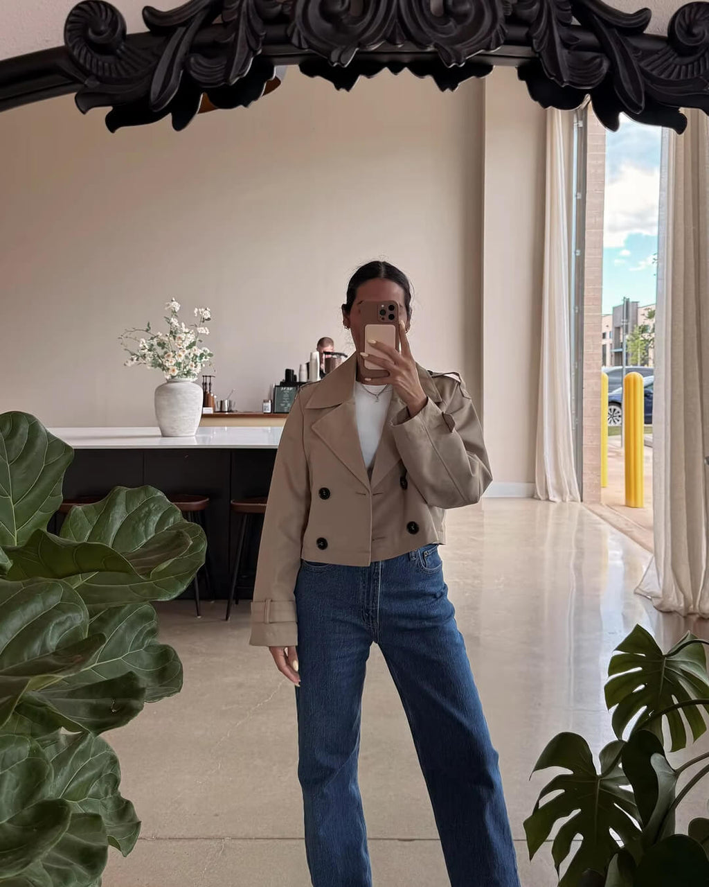 Kurze Damenjacke mit doppelreihigem Design und Gürtel | J&B - 6 - Jasminaboutique.com