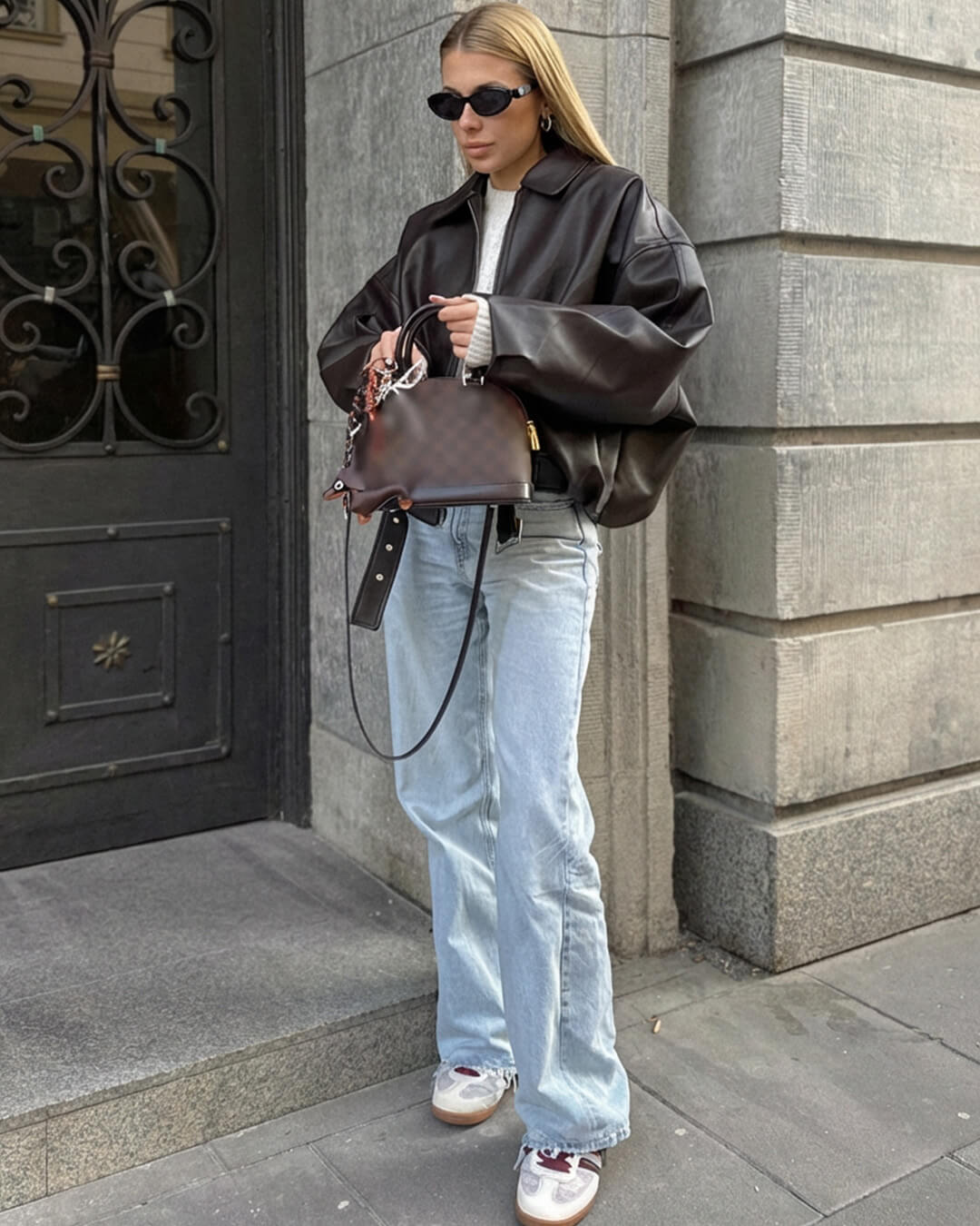 Bomberjacke Damen mit Gürtel und Oversized-Schnitt | J&B - 5 - Jasminaboutique.com
