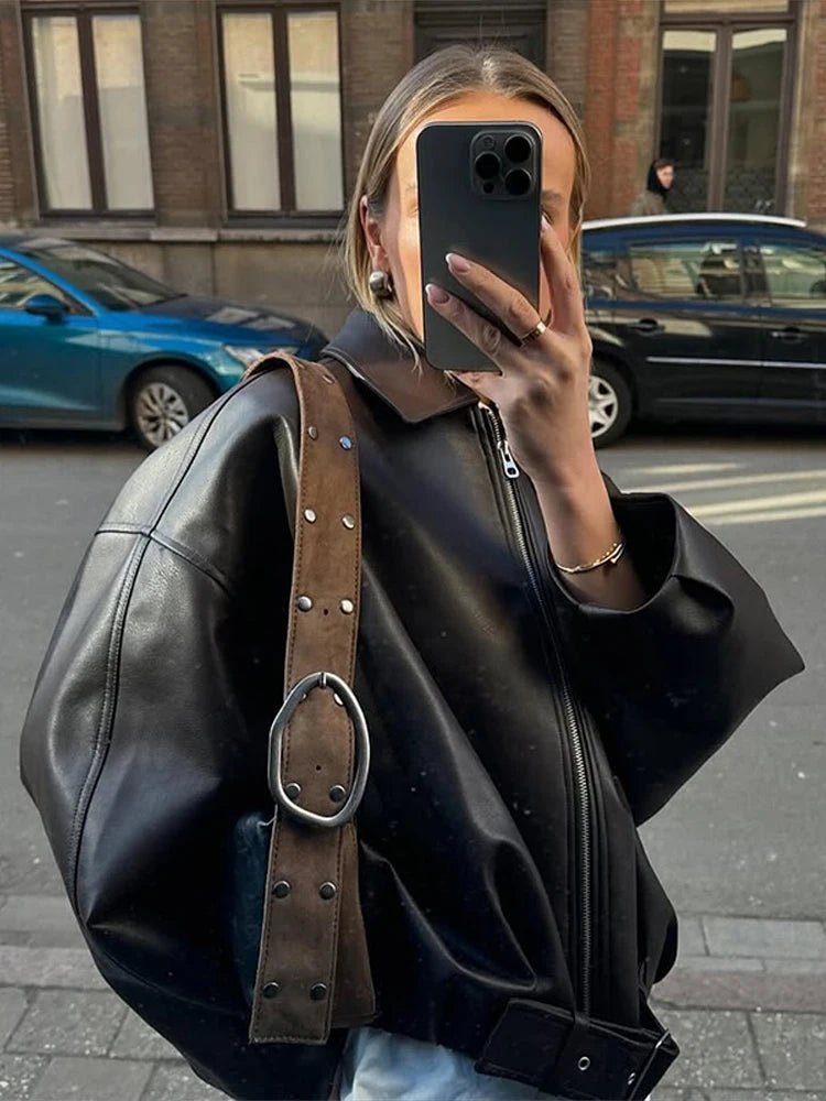 Bomberjacke Damen mit Gürtel und Oversized-Schnitt | J&B - 10 - Jasminaboutique.com