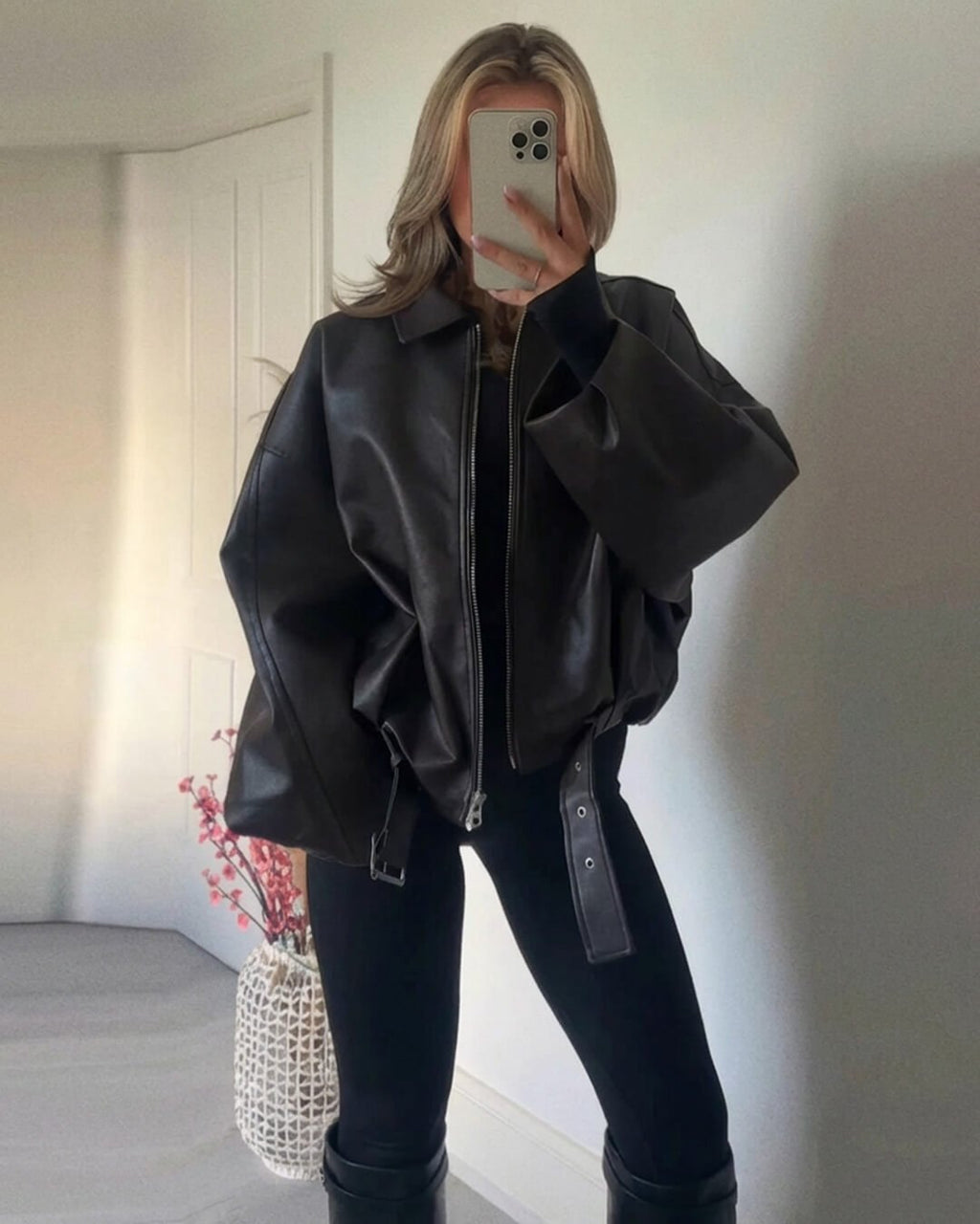 Bomberjacke Damen mit Gürtel und Oversized-Schnitt | J&B - 12 - Jasminaboutique.com