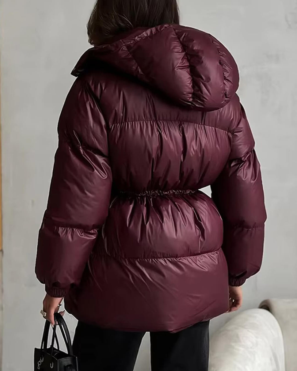 Daunenjacke Damen mit Kordelzug und Longline-Silhouette | J&B - 4 - Jasminaboutique.com