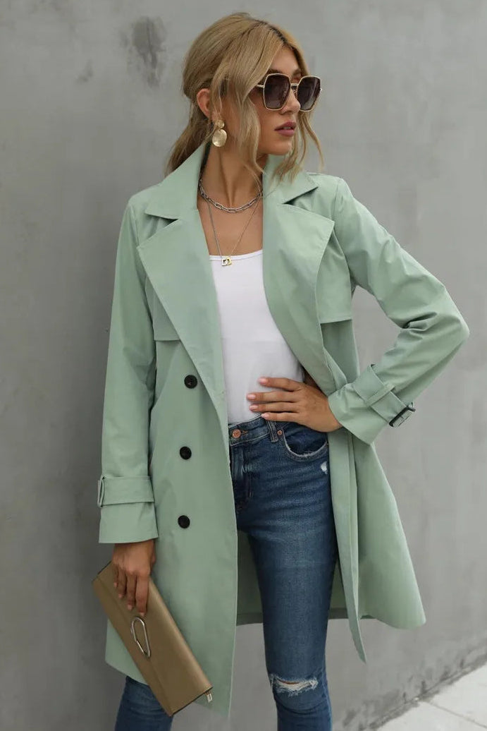 Trenchcoat Damen, klassischer Schnitt mit Taillengürtel | J&B - 4 - Jasminaboutique.com