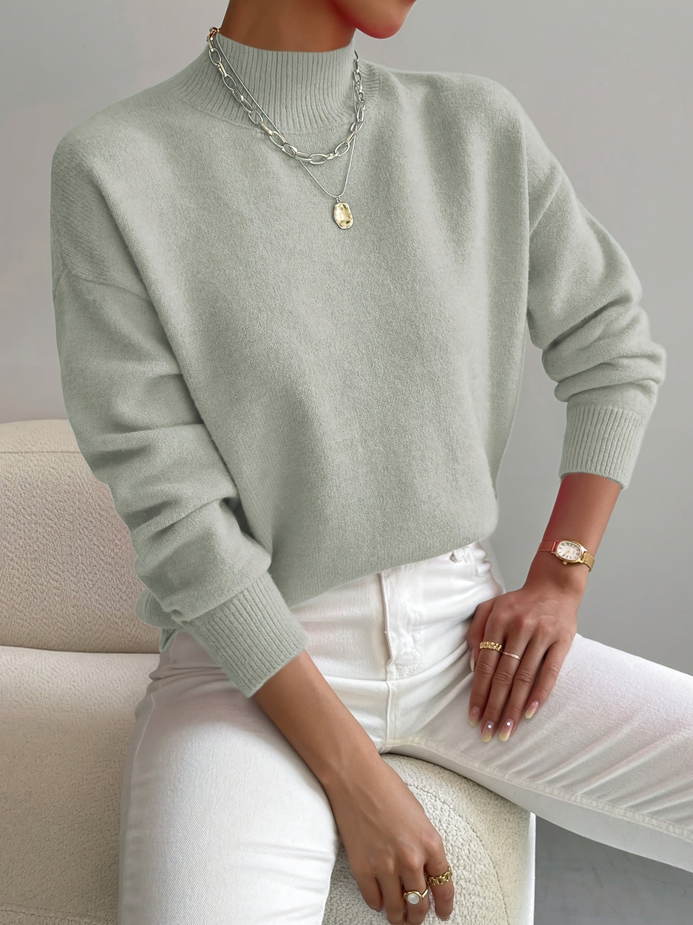 Kuscheliger Pullover Damen mit Stehkragen und gerippten Bündchen | J&B - 1 - Jasminaboutique.com
