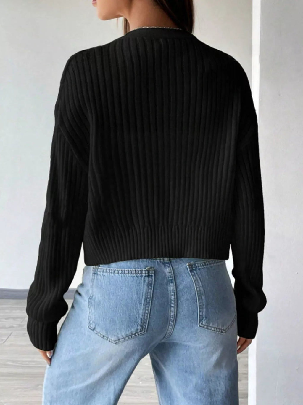 Damen Cardigan mit V-Ausschnitt und Knopfleiste | J&B - 7 - Jasminaboutique.com