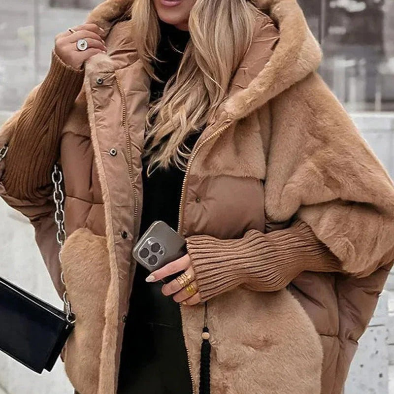 Damen-Steppjacke mit Kapuze und edlen Pelzbesätzen - 1 - Jasminaboutique.com