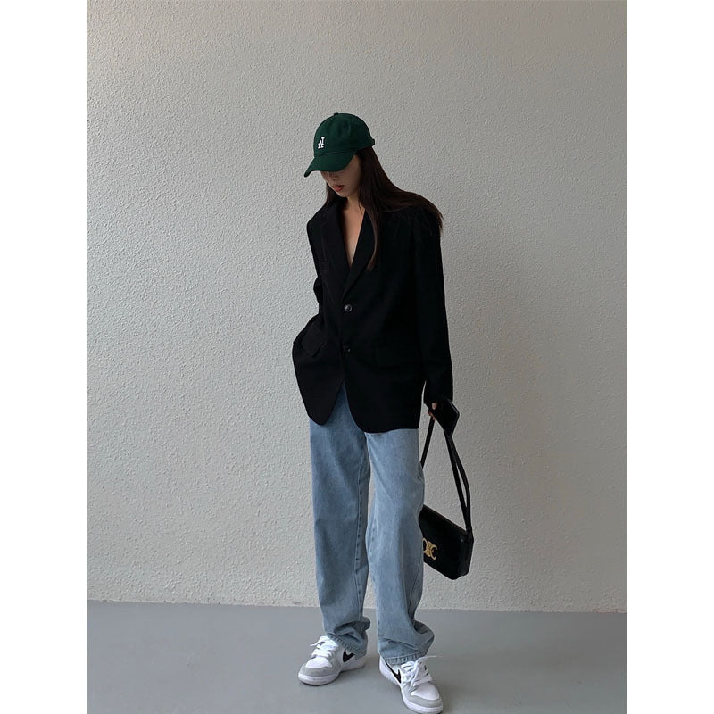 Damenblazer in lockerer Passform mit klassischem Revers und Knopfleiste - 1 - Jasminaboutique.com