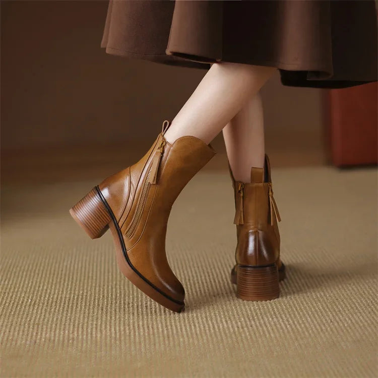 Stiefeletten für Damen mit Blockabsatz und seitlichem Reißverschluss - 9 - Jasminaboutique.com
