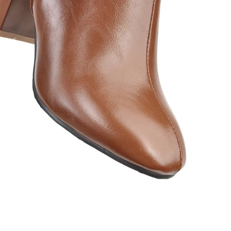 Stylische Damenstiefel mit Blockabsatz und spitzer Zehenpartie - 1 - Jasminaboutique.com