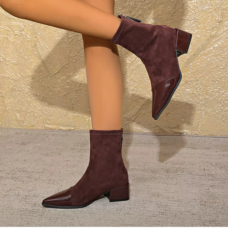 Damen-Stiefeletten mit Blockabsatz und glänzender Schuhspitze - 13 - Jasminaboutique.com