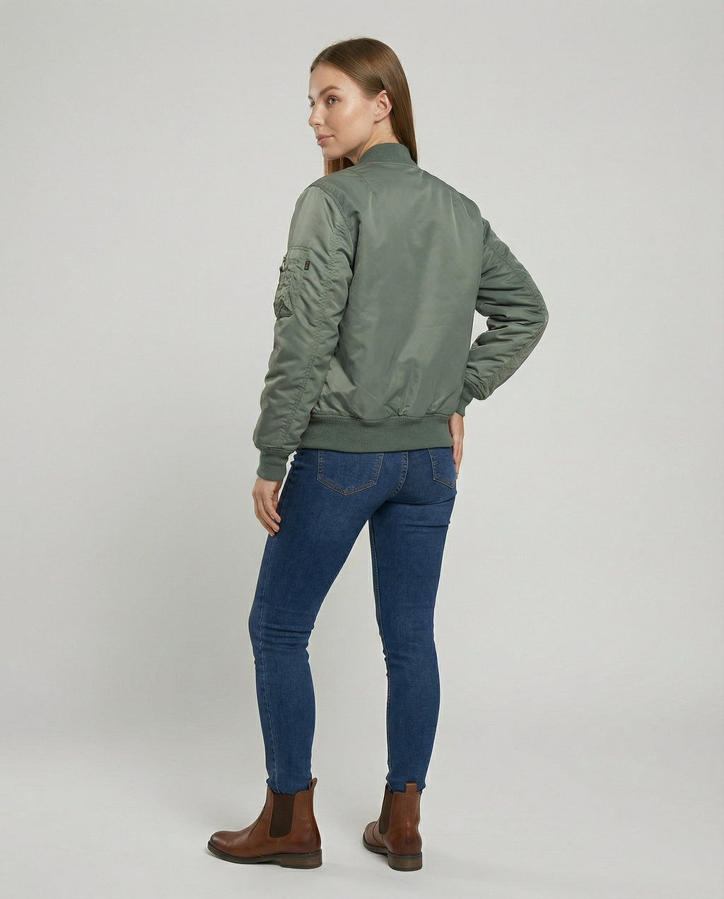 Bomberjacke Damen – Lockere Passform mit praktischen Taschen | J&B - 4 - Jasminaboutique.com