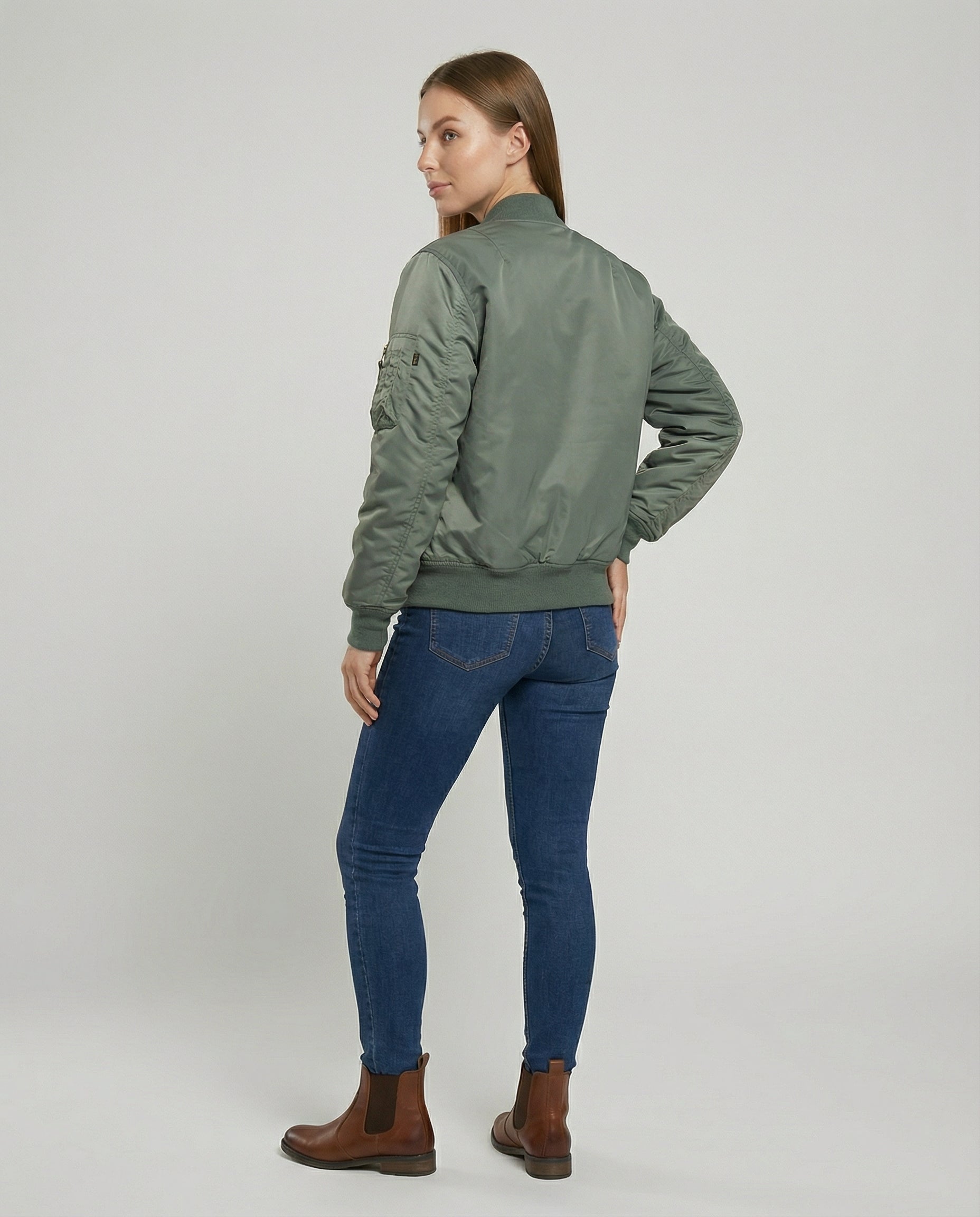 Bomberjacke Damen – Lockere Passform mit praktischen Taschen | J&B - 4 - Jasminaboutique.com