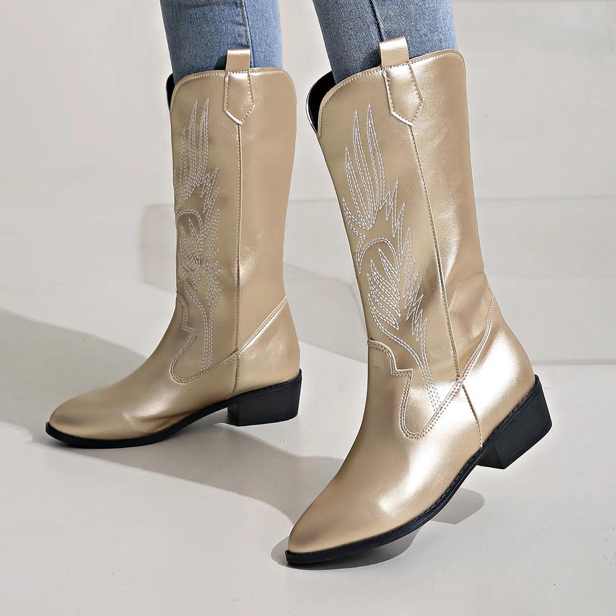 Cowboystiefel Damen mit Blockabsatz und stilvoller Stickerei | J&B - 7 - Jasminaboutique.com