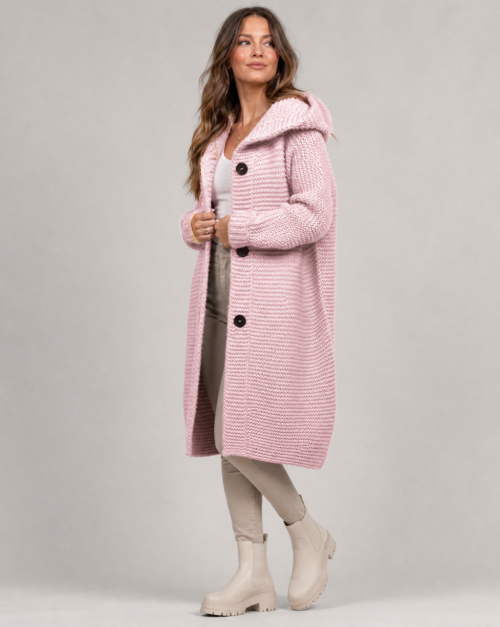 Oversize-Strickjacke mit Kapuze für Damen und strukturierten Nähten - 4 - Jasminaboutique.com