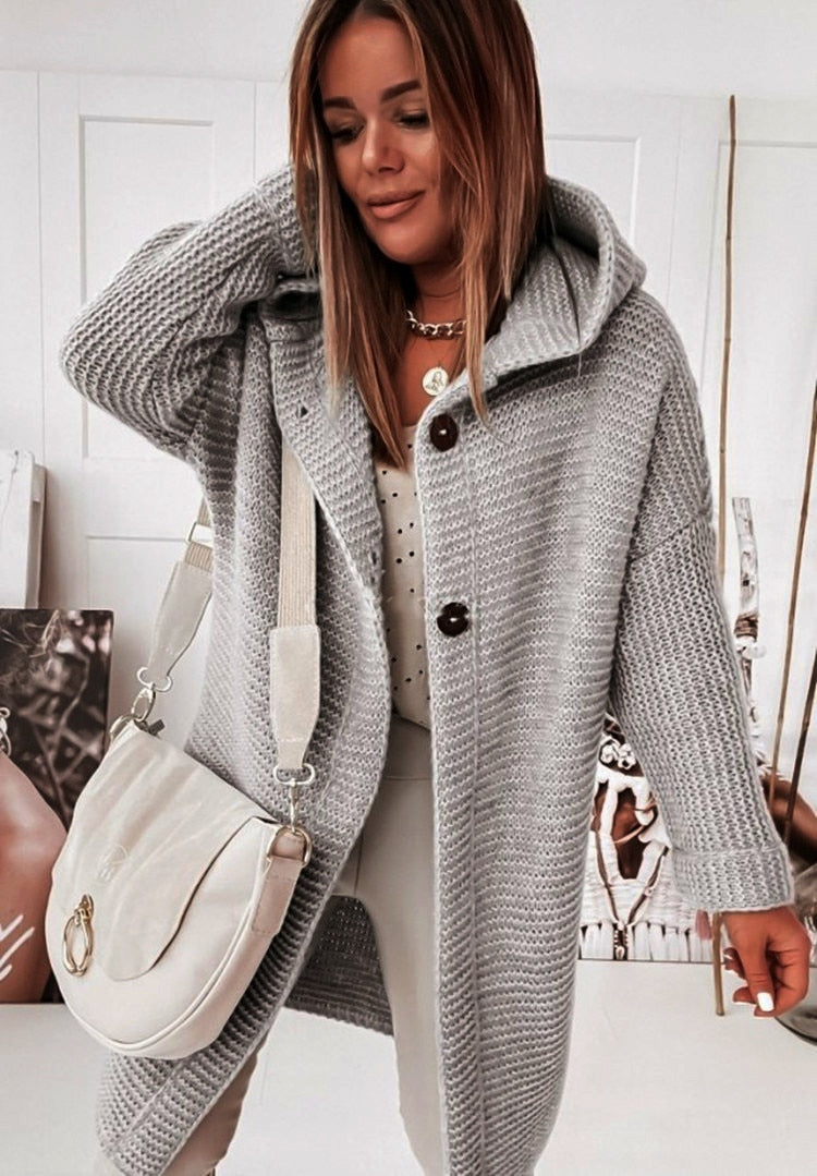 Oversize-Strickjacke mit Kapuze für Damen und strukturierten Nähten - 9 - Jasminaboutique.com