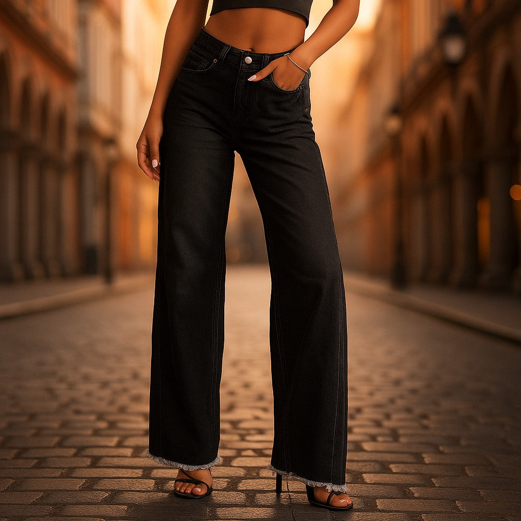 Damenhose mit weitem Bein, hoher Taillenlinie und ausgefranstem Saum - 1 - Jasminaboutique.com