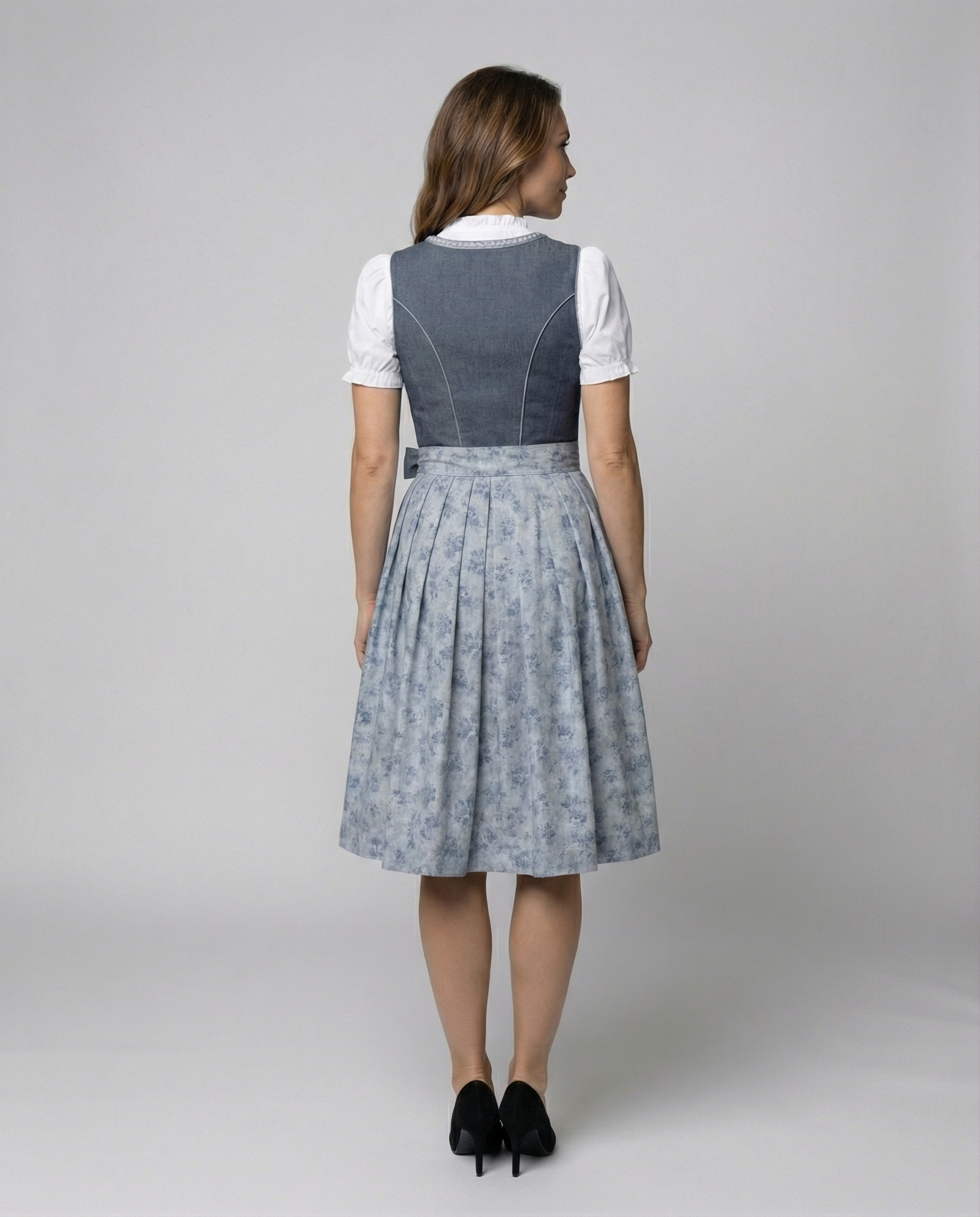 Dirndl für Damen – Elegantes Design mit figurschmeichelnder Passform - 4 - Jasminaboutique.com
