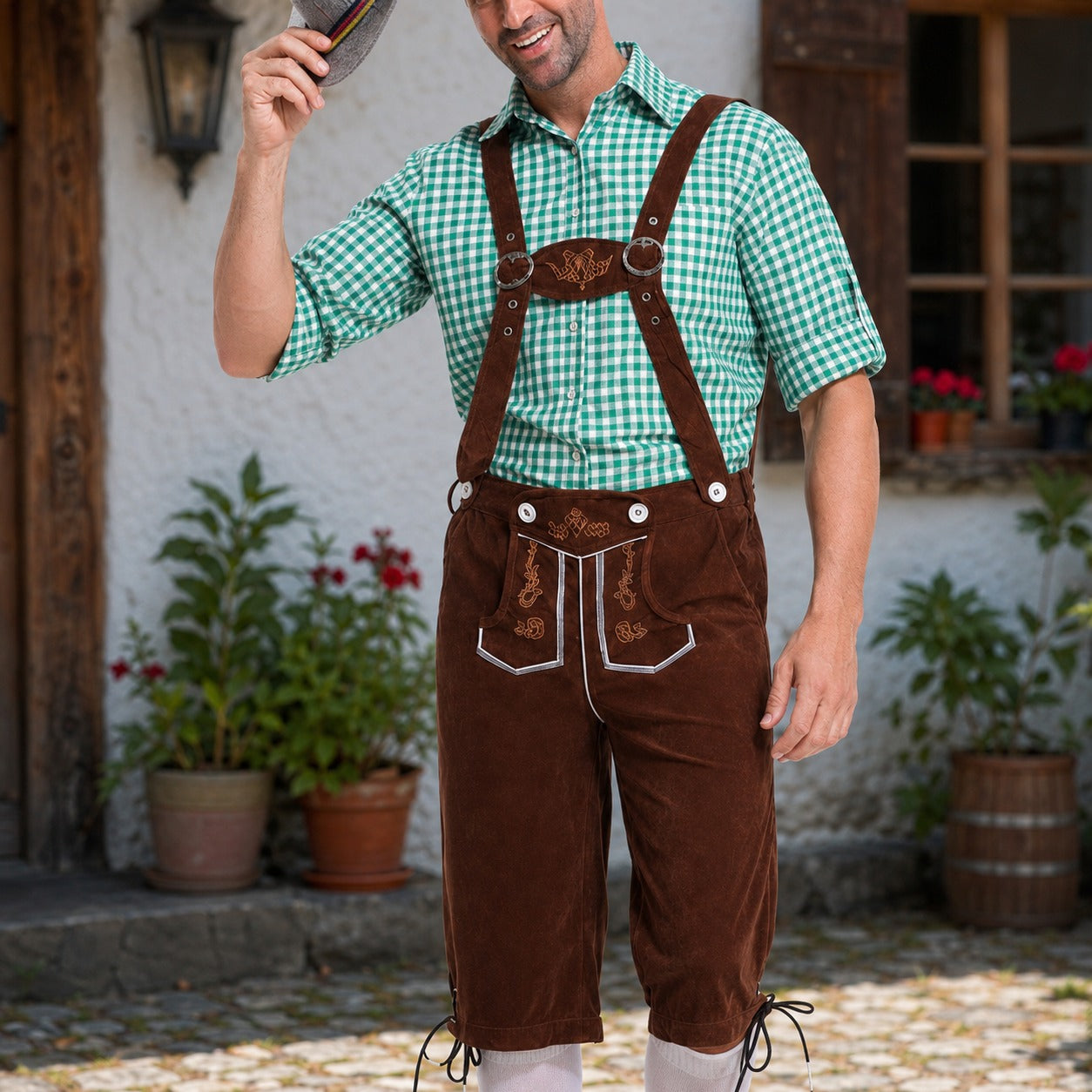 Lederhosen-Outfit für Herren mit kariertem Hemd und Hosenträgern für das Oktoberfest - 3 - Jasminaboutique.com