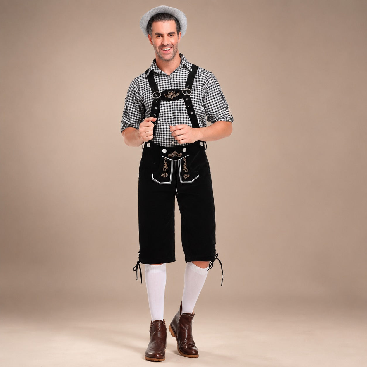Lederhosen-Outfit für Herren mit kariertem Hemd und Hosenträgern für das Oktoberfest - 8 - Jasminaboutique.com