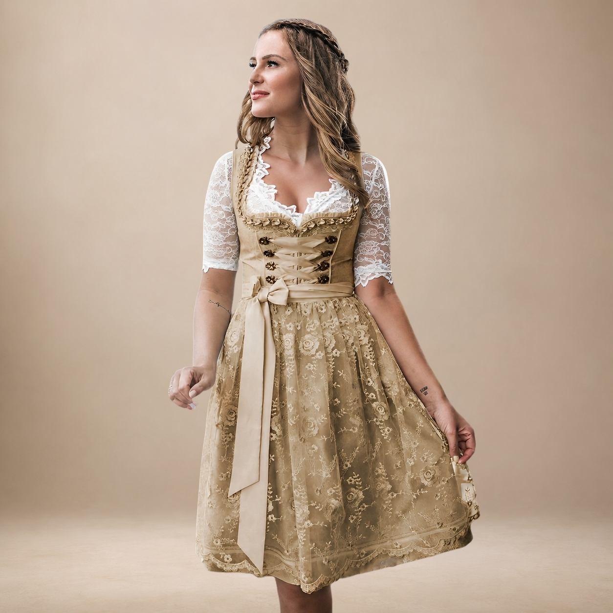 Dirndl Damen mit Spitzenärmeln und floralem Design | J&B - 4 - Jasminaboutique.com