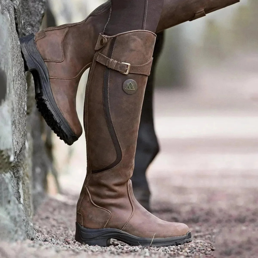 Hohe Stiefel Damen – Robuster Look mit rutschfester Sohle | J&B - 1 - Jasminaboutique.com