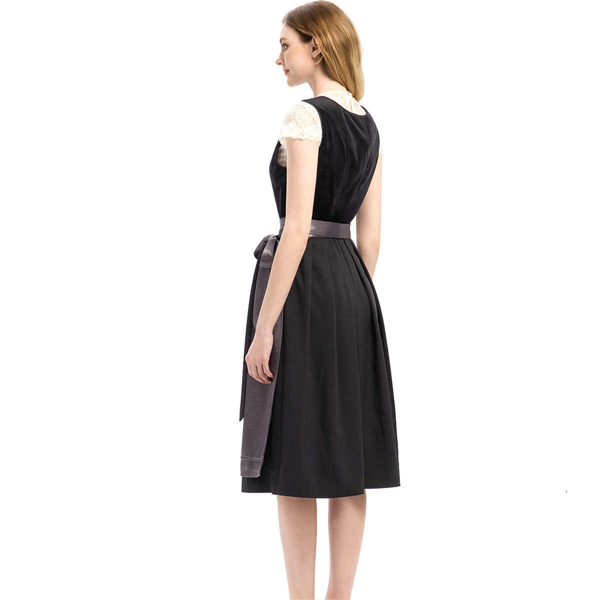 Dirndl Damen mit tailliertem Schnitt und elegantem Gürtel | A&B - 3 - Annoboutique