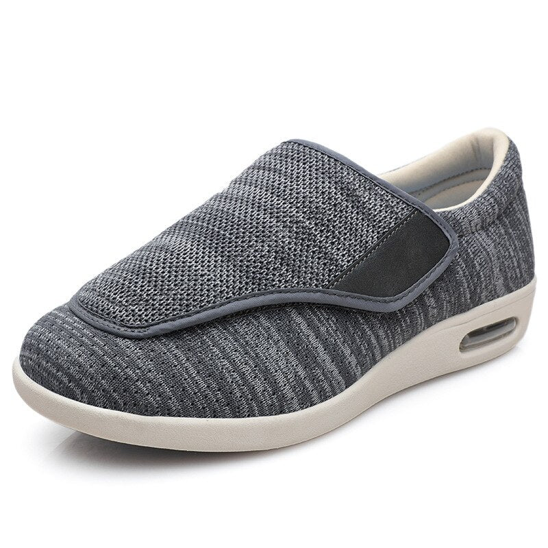Diabetikerfreundliche Slipper Herren - Extra Weite Passform & Verstellbarer Verschluss - J&B - 3 - Jasminaboutique.com