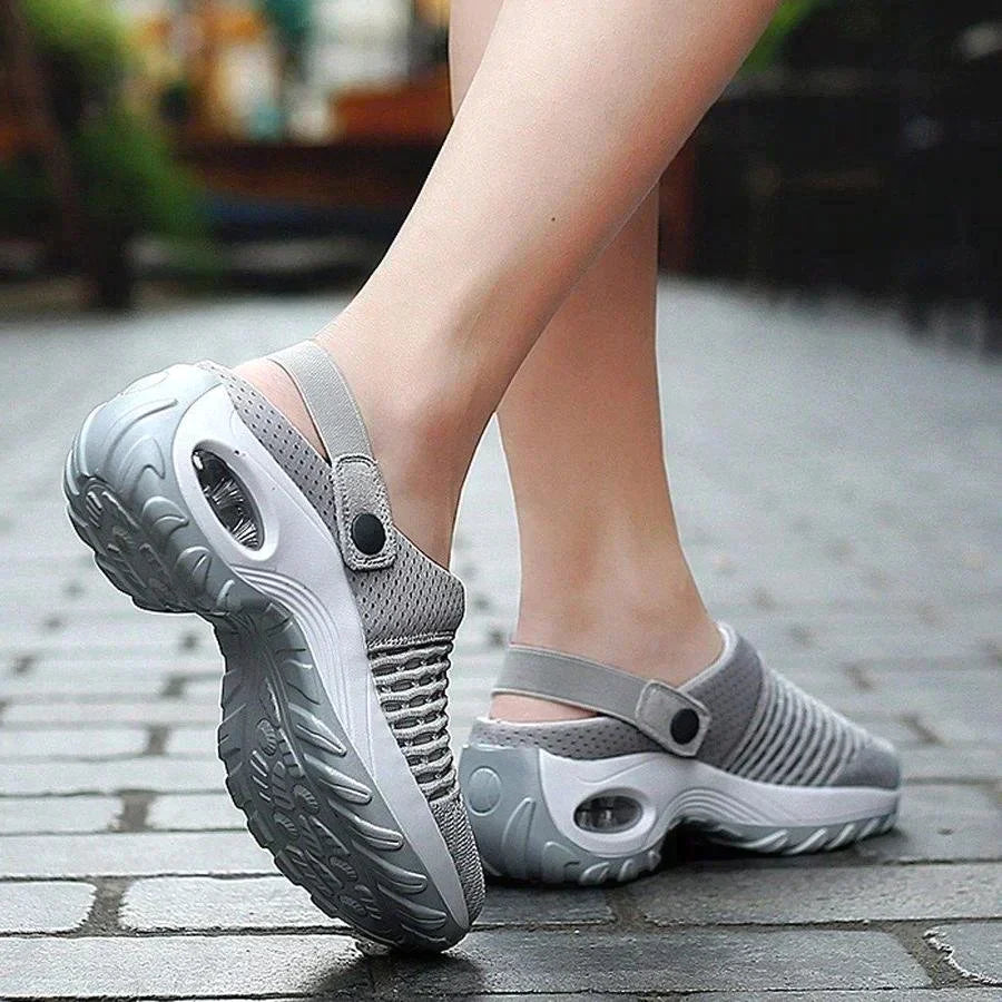 Komfortable Slipper für Damen mit Diabetes - Weite Passform & Anpassbare Riemen - J&B - 4 - Annoboutique
