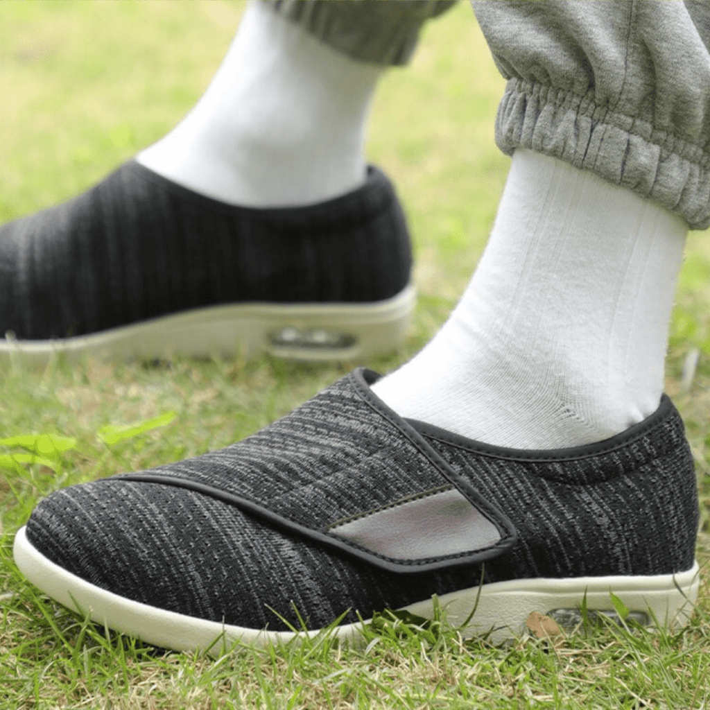 Diabetikerfreundliche Slipper für Herren - J&B - 1 - Jasminaboutique.com