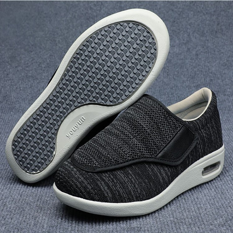 Komfortable Slipper für Herren mit Diabetesfreundlichem Design - J&B - 10 - Annoboutique
