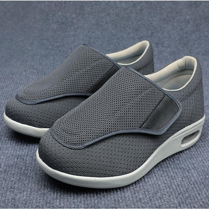 Komfortable Slipper für Herren mit Diabetesfreundlichem Design - J&B - 12 - Annoboutique