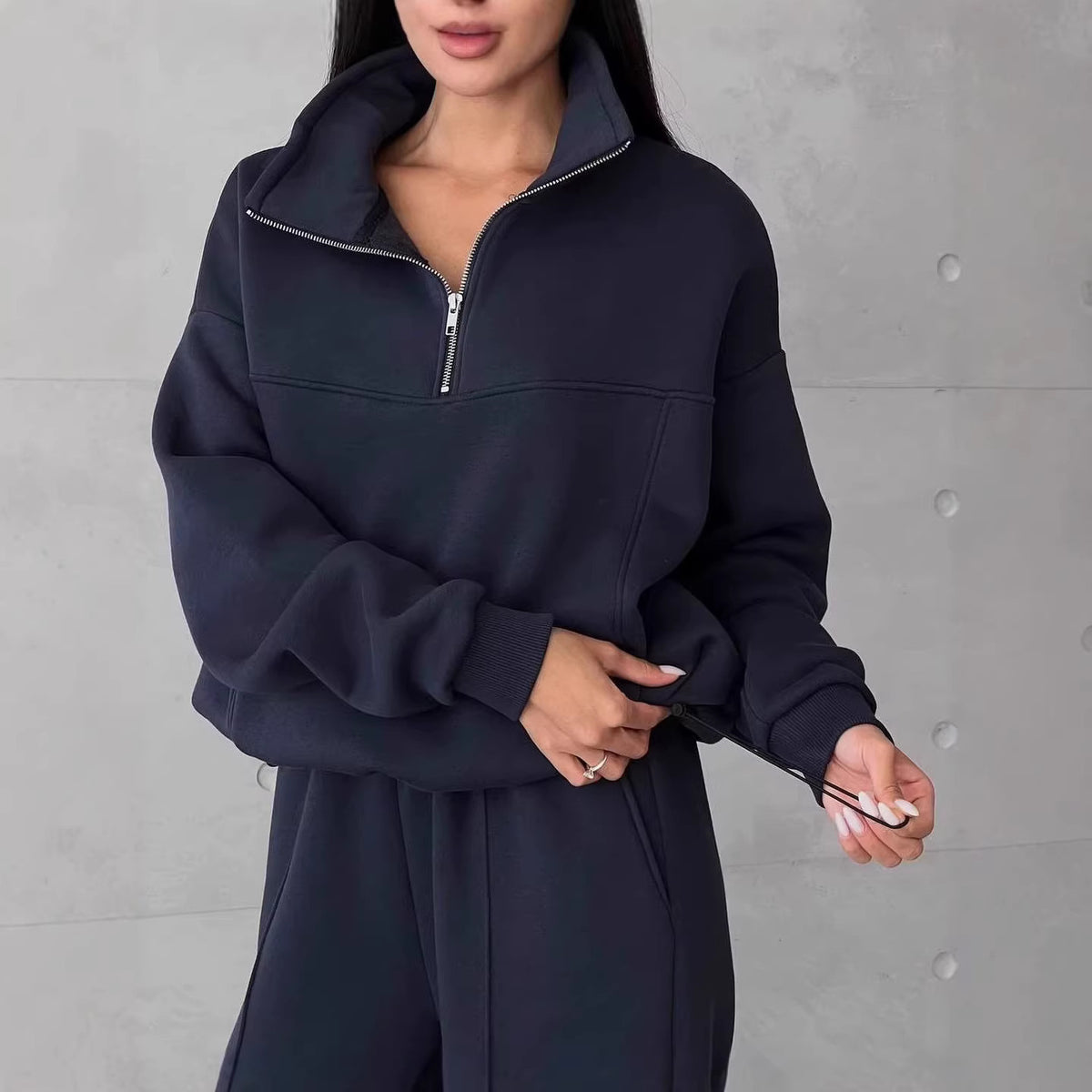 Lounge Set Damen mit hohem Kragen und lässiger Passform - J&B - 1 - Jasminaboutique.com