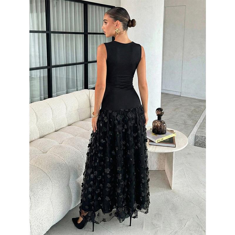 Elegantes Damen Kleid mit gerafftem Oberteil und fließendem Rock - J&B - 3 - Jasminaboutique.com