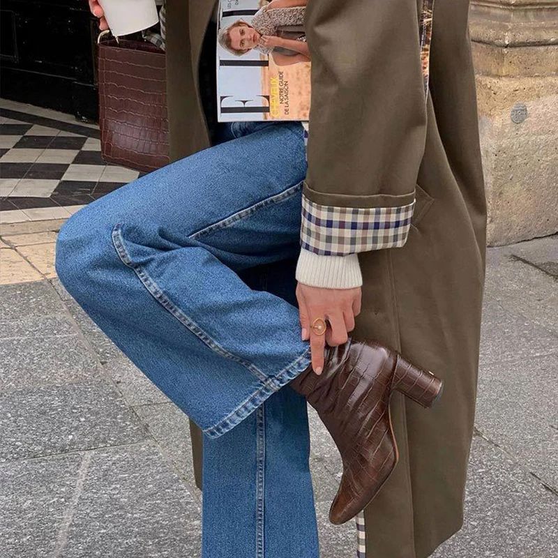 Modischer Damen Mantel mit lässigem Schnitt und Karodetails - J&B - 1 - Jasminaboutique.com