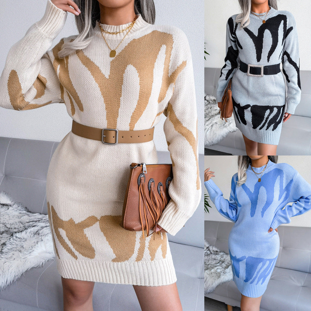 Kleid Damen mit lässigem Schnitt und auffälligem Design - J&B - 3 - Jasminaboutique.com