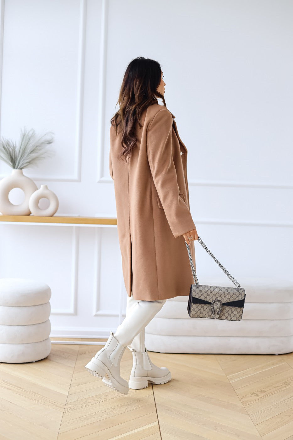 Damen Mantel mit doppelter Knopfleiste und eleganten Details - J&B - 14 - Jasminaboutique.com