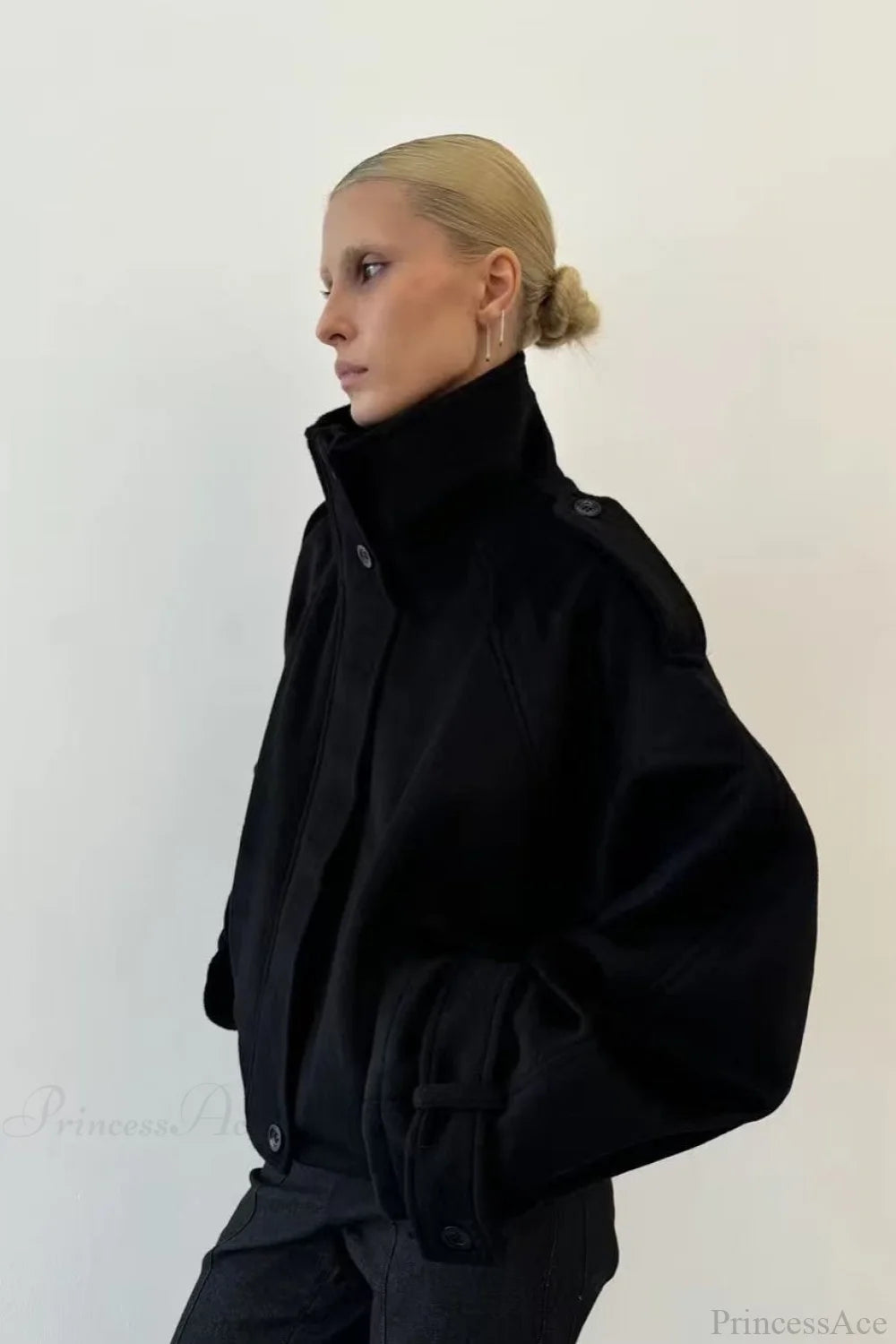 Damen Mantel mit Stehkragen und Knopfverschluss - J&B - 9 - Jasminaboutique.com