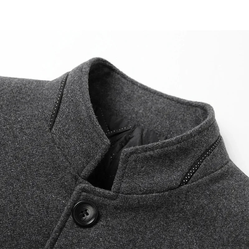 Herren Mantel mit Stehkragen und Ein-Knopf-Verschluss - J&B - 7 - Jasminaboutique.com