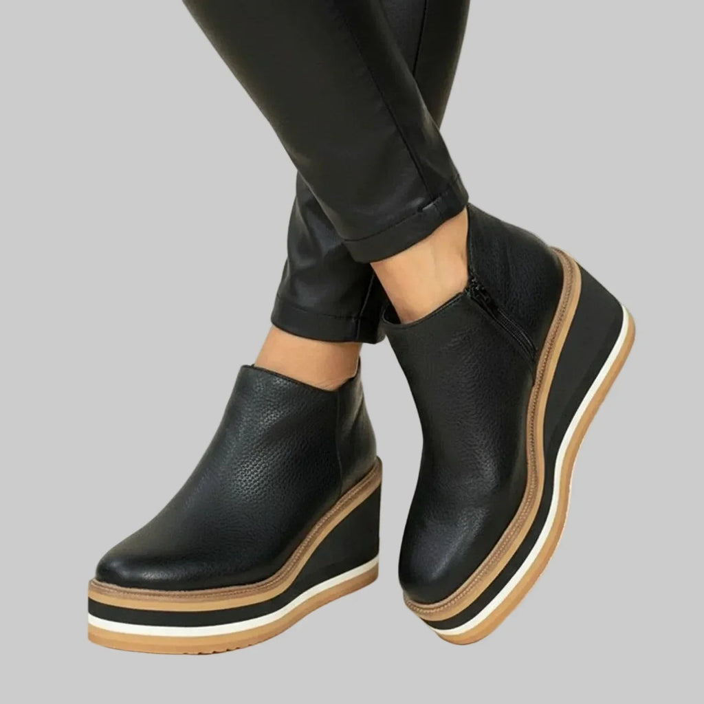 Stiefeletten Damen mit Keilabsatz und seitlichem Reißverschluss - J&B - 1 - Jasminaboutique.com