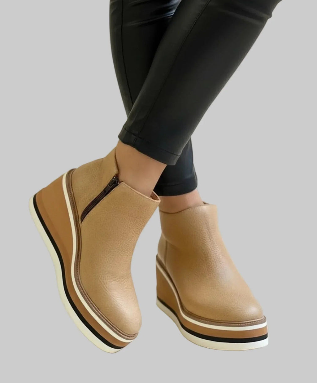 Stiefeletten Damen mit Keilabsatz und seitlichem Reißverschluss - J&B - 3 - Jasminaboutique.com