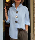 Bluse Damen mit Stehkragen und großen Knöpfen - J&B - 1 - Jasminaboutique.com