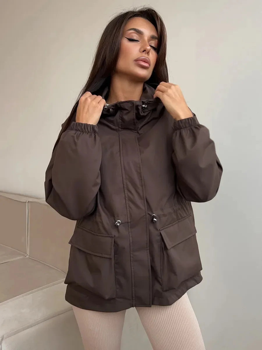 Jacket Damen mit Kapuze und tailliertem Schnitt - J&B - 8 - Jasminaboutique.com