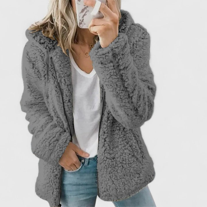 Jacke Damen mit Kapuze und flauschigem Schnitt - J&B - 3 - Jasminaboutique.com