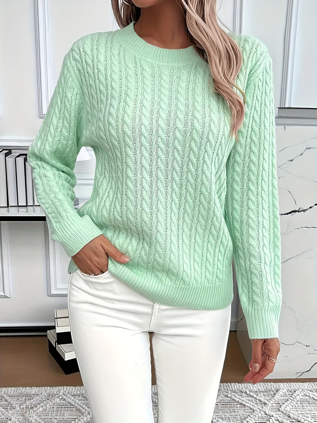 Pullover Damen mit Rundhalsausschnitt und Kabelstrickdesign - J&B - 3 - Jasminaboutique.com