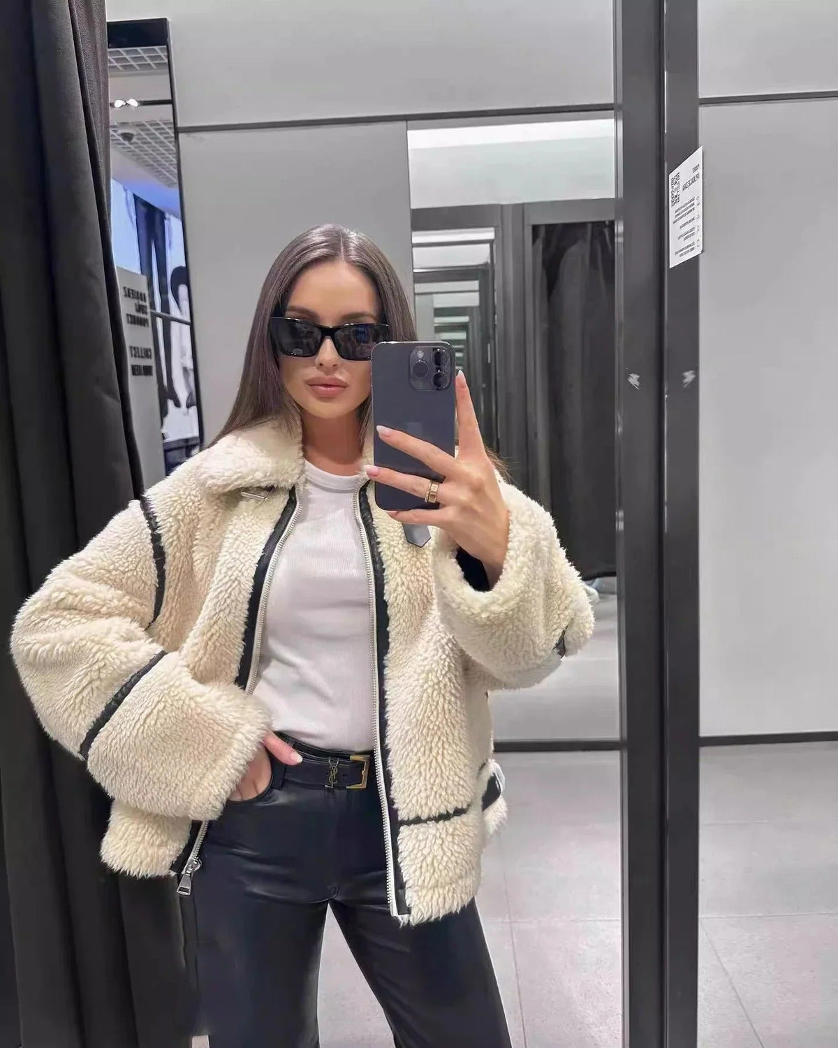 Teddyjacke Damen mit Kontrastdetails und lässigem Schnitt - J&B - 3 - Jasminaboutique.com