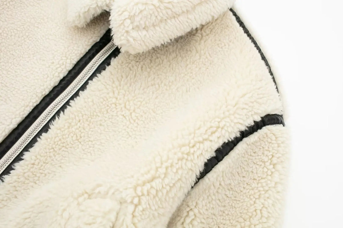 Teddyjacke Damen mit Kontrastdetails und lässigem Schnitt - J&B - 5 - Jasminaboutique.com