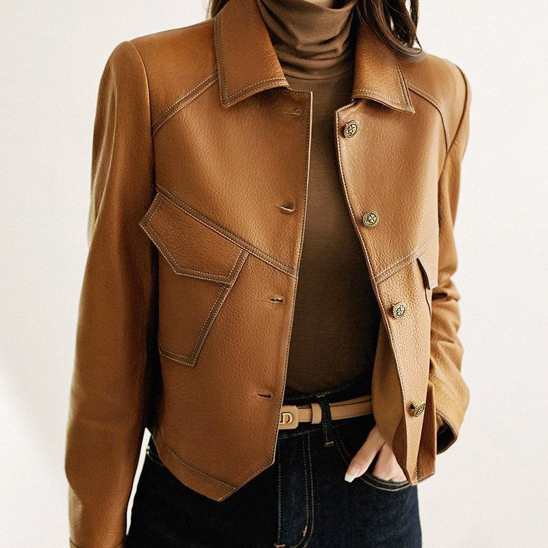 Lederjacke Damen mit strukturiertem Schnitt und besonderen Taschen - J&B - 1 - Jasminaboutique.com