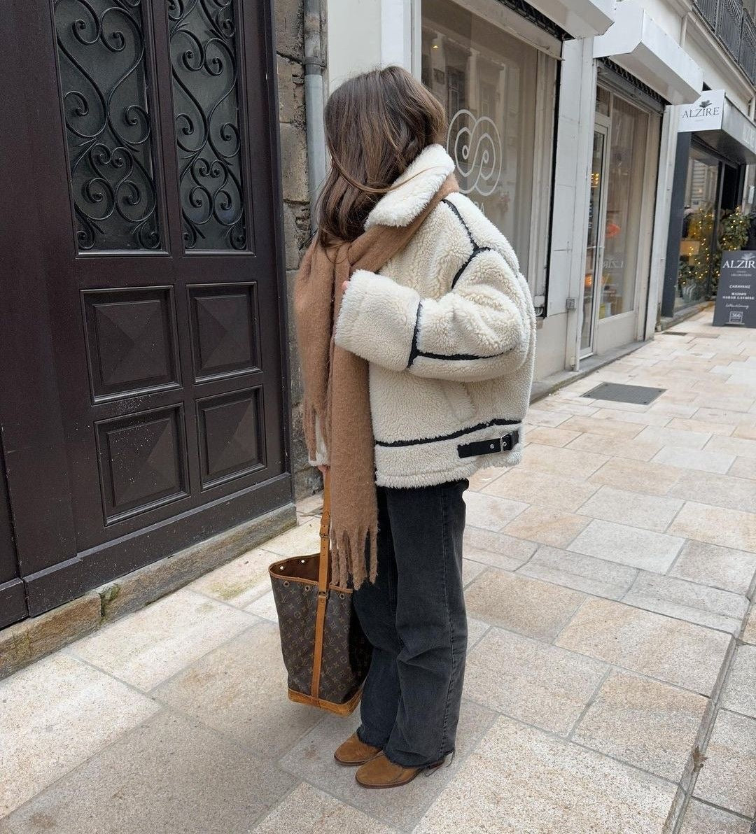 Jacke Damen oversized mit lässigem Schnitt und kontrastierenden Akzenten - J&B - 2 - Jasminaboutique.com