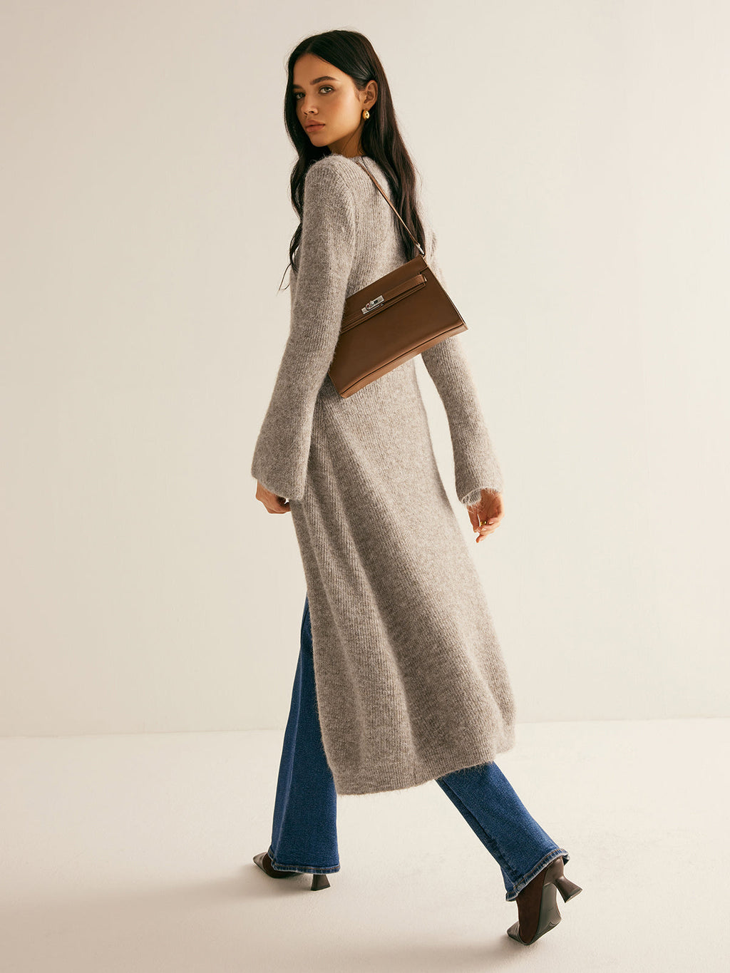 Cardigan Damen mit V-Ausschnitt und Knopfdetails - J&B - 2 - Jasminaboutique.com