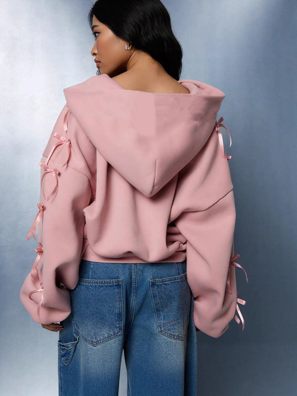 Sweater Damen mit Kapuze und Rüschendetails - J&B - 2 - Jasminaboutique.com